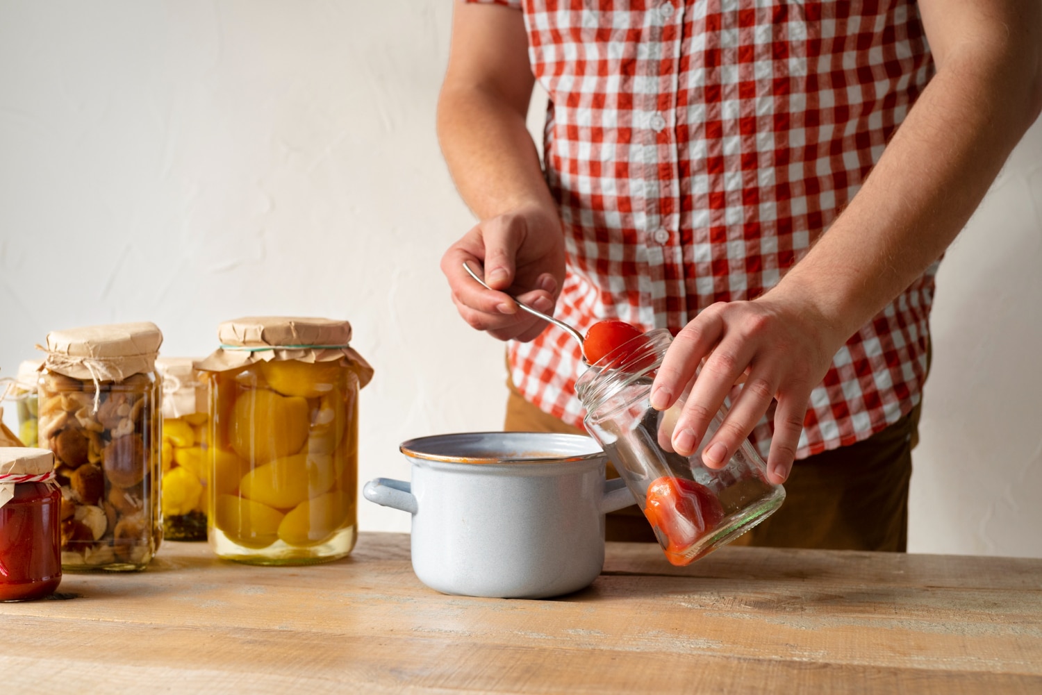 Retourner les pots de confiture : Pourquoi le faire ?