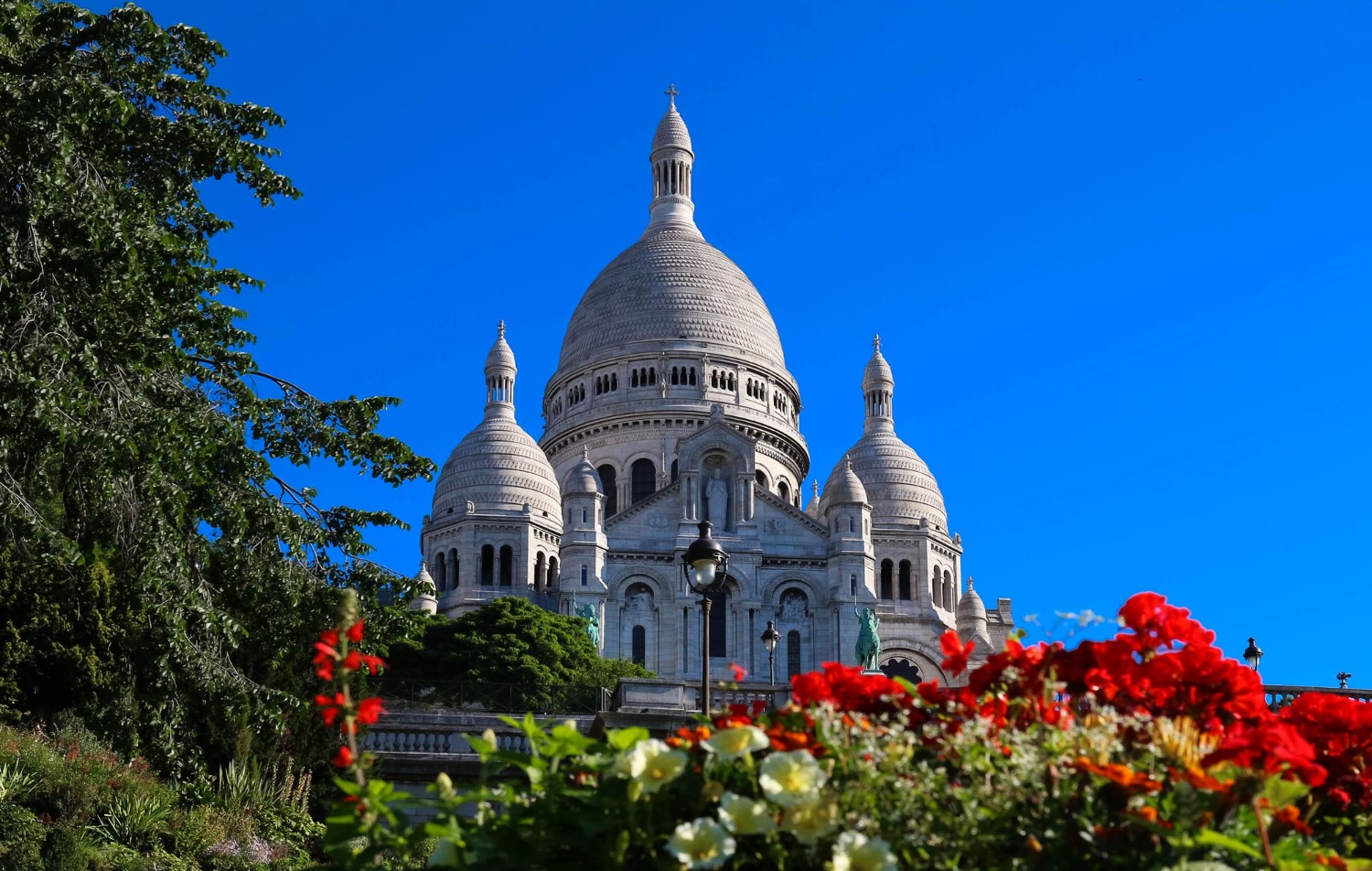 une basilique et une cathédrale